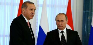 بوتين يعزي أردوغان في ضحايا تفجير "غازي عنتاب"