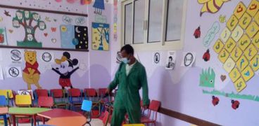 صحة الشرقية تطهر المدارس