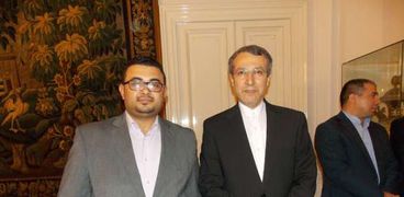 محموديان خلال لقاء سابق مع المحرر الدبلوماسي في "الوطن"