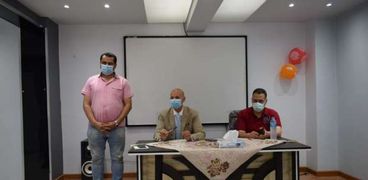 «صحة الشرقية» تناقش تنفيذ برنامج الزمالة المصرية داخل المستشفيات
