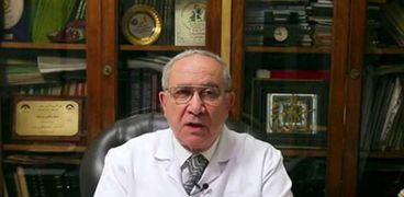 الدكتور صلاح الغزالي حرب، أستاذ الأمراض الباطنة بقصر العيني