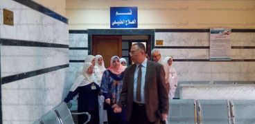 جولة لمدير عام فرع الشرقية بعيادة كفر صقر للتأمين الصحي