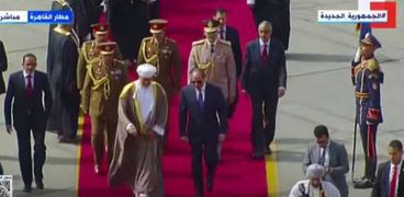 وصول سلطان عمان إلى مصر