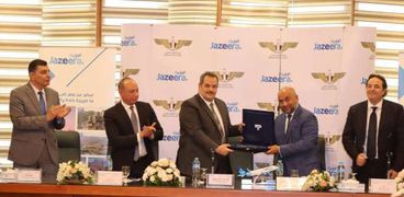 المصرية للمطارات تحتفي بوصول رحلات كويتيه لمطار سفنكس الدولي