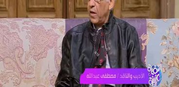 الأديب والمفكر مصطفى عبدالله