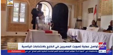 توافد المواطنين المصريين المقيمين في الجزائر