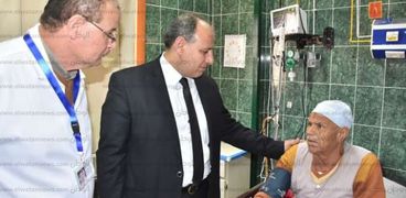 محافظ البحيرة يتفقد مستشفى أبوحمص