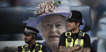 الشرطة البريطانية تنتشر في شوارع لندن لتأمين جنازة الملكة إليزابيث