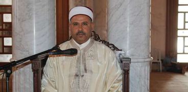 منذر الجدي قارئ القرآن في جنازة الرئيس التونسي الراحل