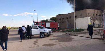 حريق هائل في مصنع ببرج العرب غرب الإسكندرية دون اصابات