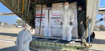 نائب بريطاني يعلن إرسال مصر مساعدات طبية للمملكة المتحدة لمواجهة كورونا