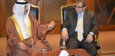 سعفان يلتقي وزير العمل البحريني