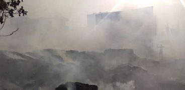 حريق بحظيرة مواشى بقرية كرم ورزوق بدمياط