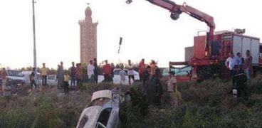 مصرع 3 سيدات في حادث سقوط سيارة بمصرف في الفيوم