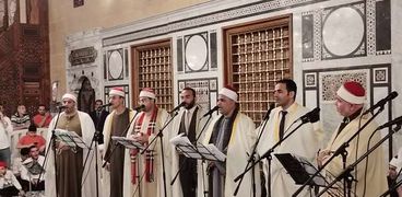 أمسية ابتهالية لكبار المبتهلين بمسجد الإمام الحسين