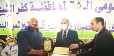 بيج رامي يشارك في الاحتفال بالعيد القومي لمحافظة كفر الشيخ