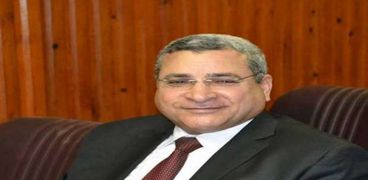 الدكتور أحمد زارع - المتحدث باسم جامعة الأزهر