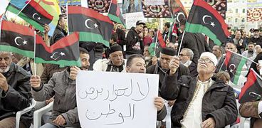 ليبيون ينظمون مظاهرة لرفض الحوار الوطنى فى ليبيا