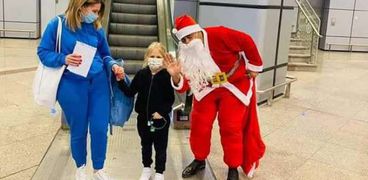 بابا نويل في مطار الغردقة أرشيفية