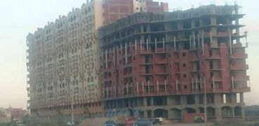 عمارات سكنية تتحدى قرارات الحكومة فى كفر الشيخ