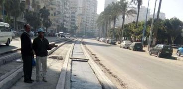 "طرق الجمرك" في الإسكندرية تُتابع إنتهاء أعمال خط ترام المدينة