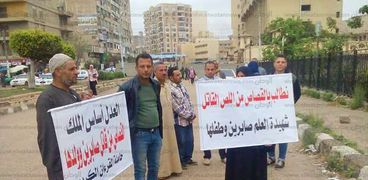 وقفة احتجاجية لاهالى قتيلة للمطالبة باعدام القاتل فى كفر الشيخ