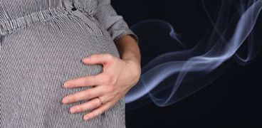 تعرض الأطفال للتدخين السلبي قبل وبعد الولادة يضعف سمعهم