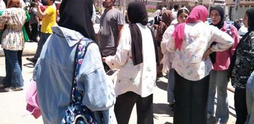 طالبات الثانوية العامة بشمال سيناء