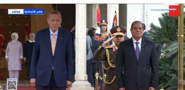 الرئيس السيسي ونظيره التركي في قصر الاتحادية