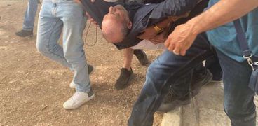 أحد مصابي اقتحام قوات الاحتلال الإسرائيلي للمسجد الأقصى المبارك