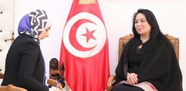 وزيرة الاسرة التونسية خلال حوارها مع أ ش أ