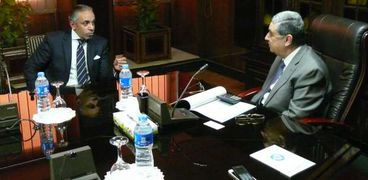 وزير الكهرباء يلتقي بالسفير العراقي بالقاهرة