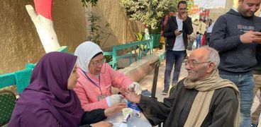 «صحة الشرقية»: انتشار الفرق الطبية والعيادات المتنقلة في محيط لجان الانتخابات