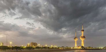 الطقس السئ بالكويت