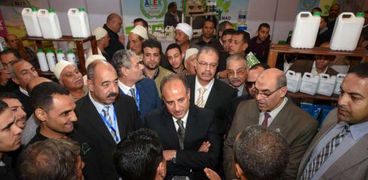 محافظ الإسكندرية يتفقد معرض الإسكندرية الزراعي الدولي الأولى " أجروأليكس "