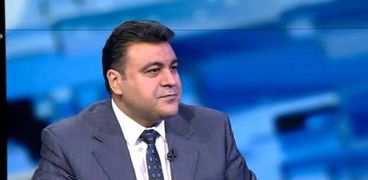 الدكتور ياسر عبدالعزيز- الخبير الإعلامي
