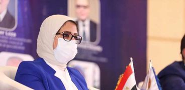 وزيرة الصحة خلال مشاركتها في الويبنار