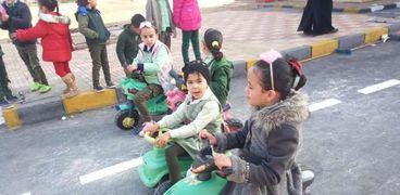 الأطفال فى المدينة المرورية داخل مدرسة بالشرقية
