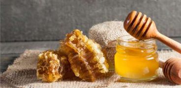 فوائد عسل النحل وأضراره