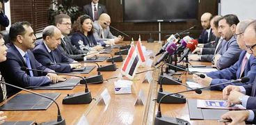 جانب من جلسات وزراء التجارة والصناعة  لمصر والأردن والعراق