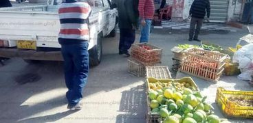 حملتان لرفع الإشغالات من شوارع الحامول وسيدي سالم بكفر الشيخ