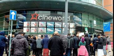 مظاهرات ضد عرض فيلم «سيدة الجنة» في بريطانيا