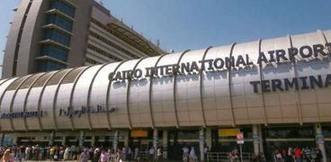 رغم الطقس السيئ انتظام حركة الملاحة الجوية بمطار القاهرة الدولي