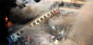 حادث اصطدم قطاري اليونان