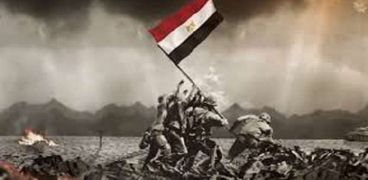 صورة لرفع العلم المصري على أرض سيناء الطاهرة