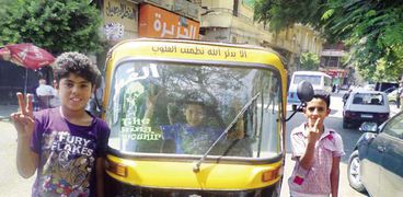 سائقو التوك توك يتحدون محافظ القاهرة