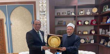 وزير الشؤون الدينية التونسي يزور مفتي الجمهورية