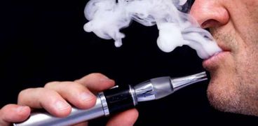 اتحاد الصناعات يخاطب "الصحة" لرفع الحظر عن استيراد السجائر الإلكترونية