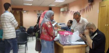 تأخر فتح 6 لجان بـ"الأزهر" في انتخابات النقابات العمالية بسوهاج