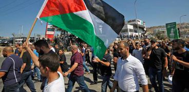 مظاهرتان سيارتان للعرب في اسرائيل احتجاجا على العنف في بلداتهم